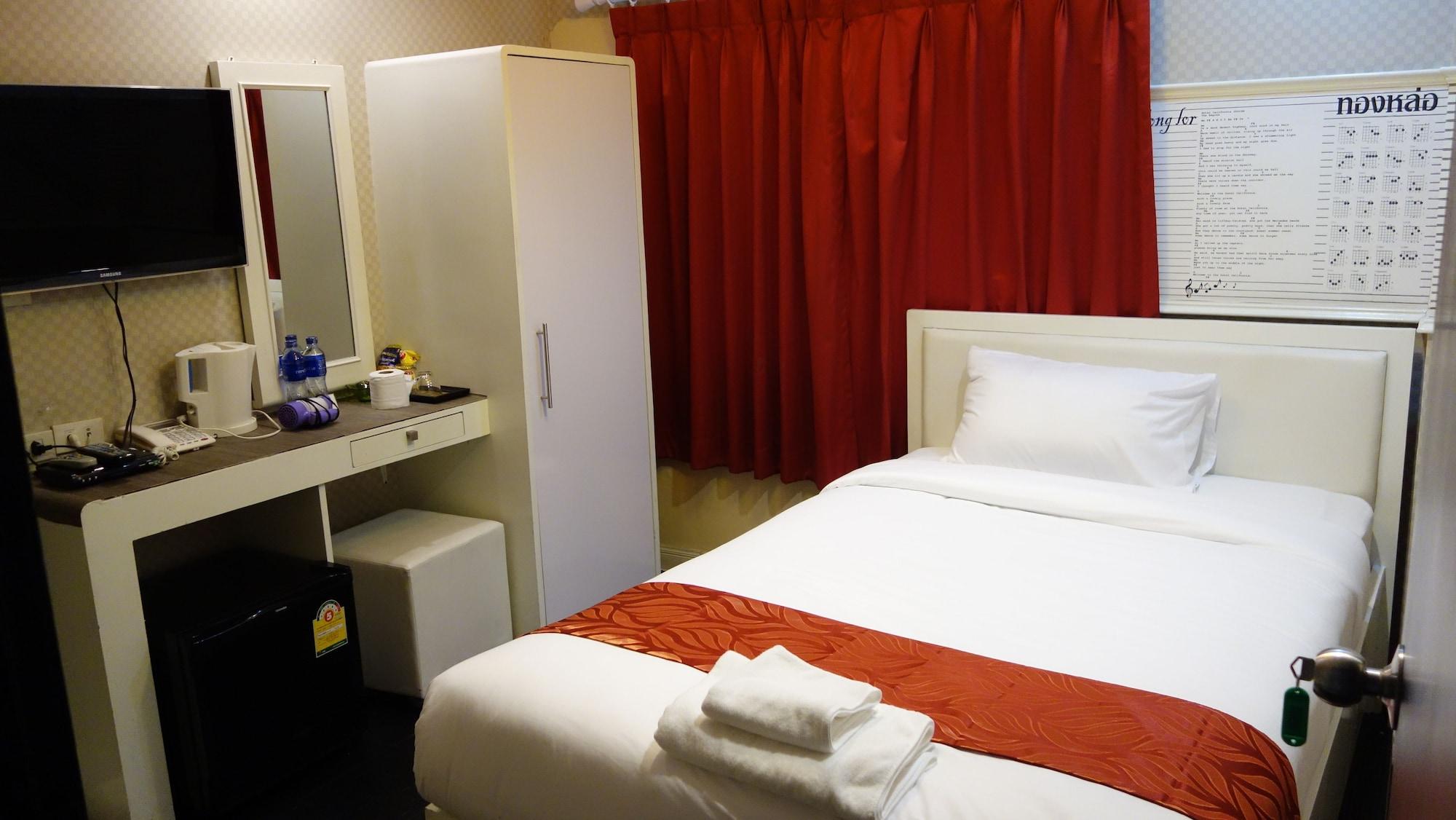 V30 Sukhumvit Hotell Bangkok Eksteriør bilde