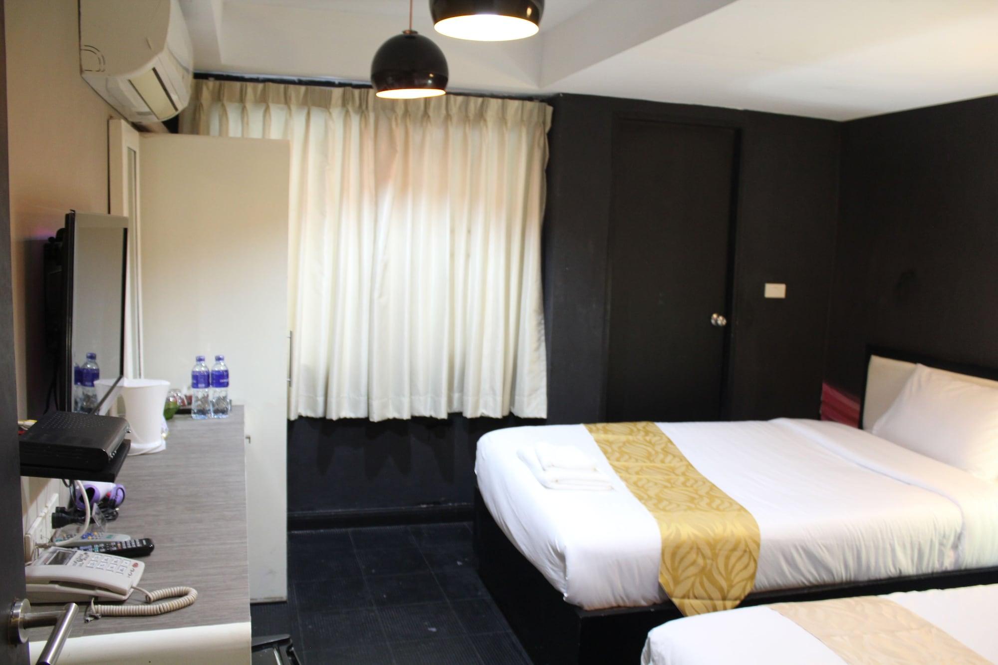 V30 Sukhumvit Hotell Bangkok Eksteriør bilde