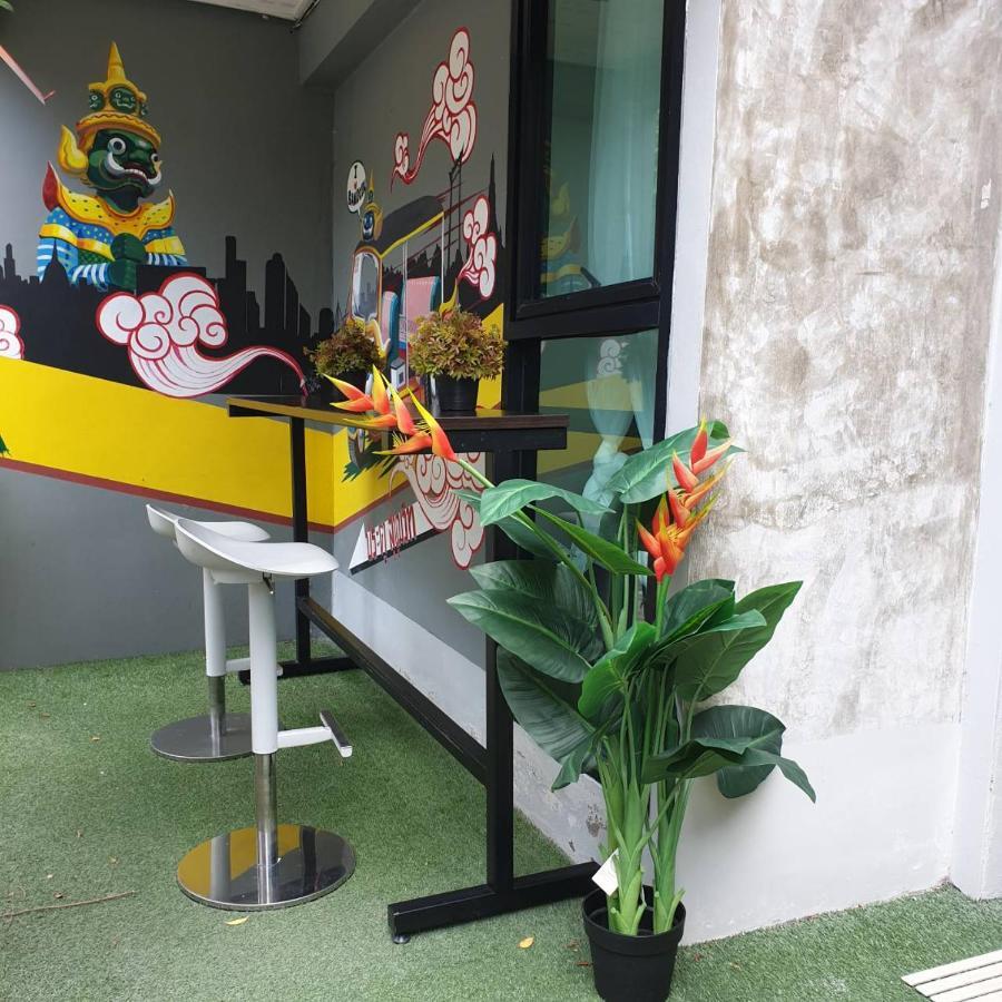 V30 Sukhumvit Hotell Bangkok Eksteriør bilde