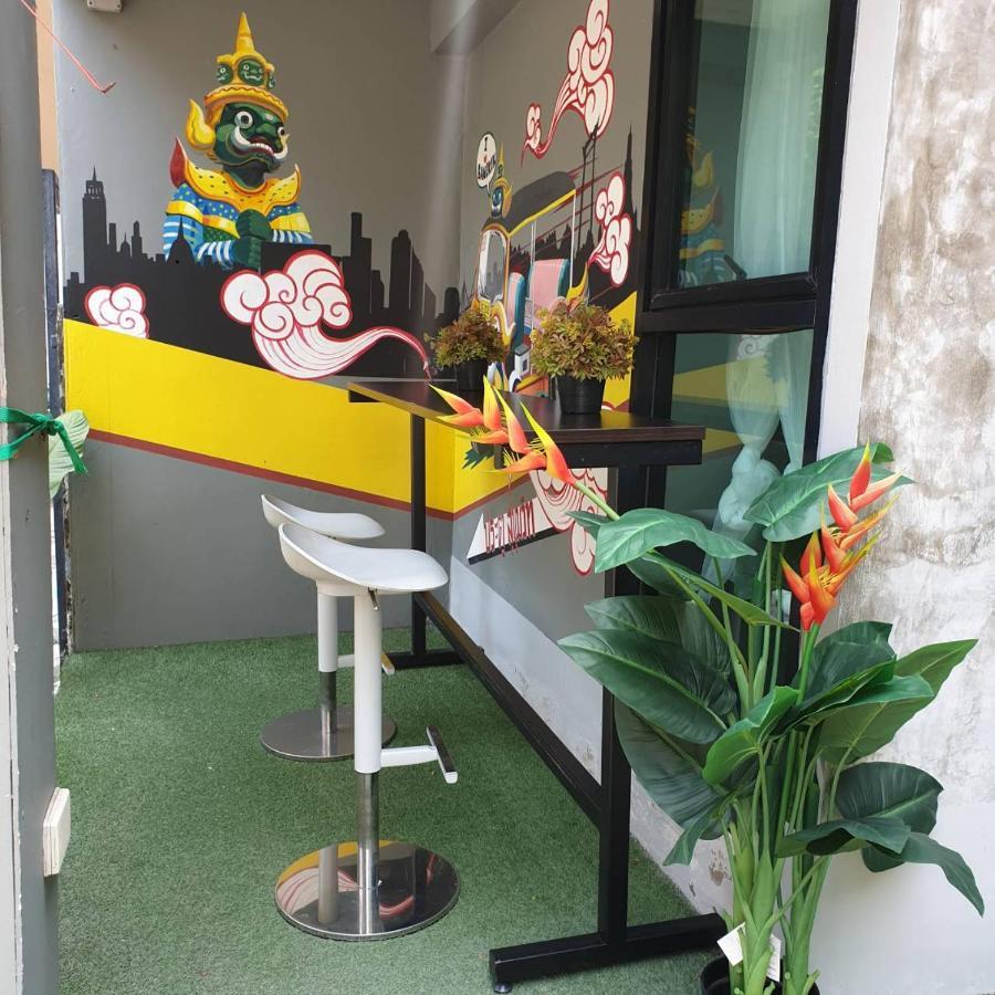 V30 Sukhumvit Hotell Bangkok Eksteriør bilde