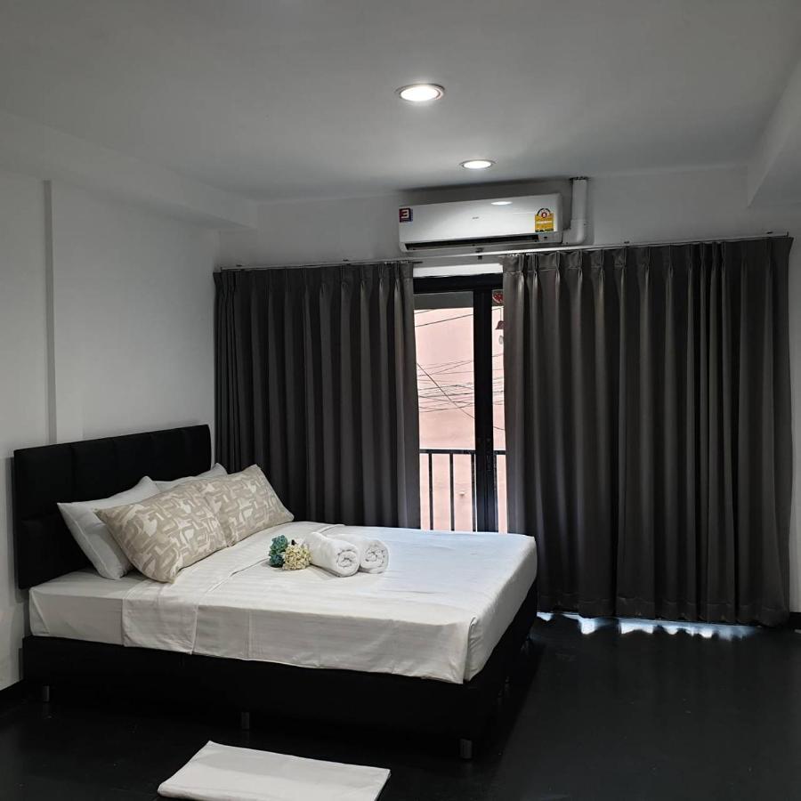 V30 Sukhumvit Hotell Bangkok Eksteriør bilde