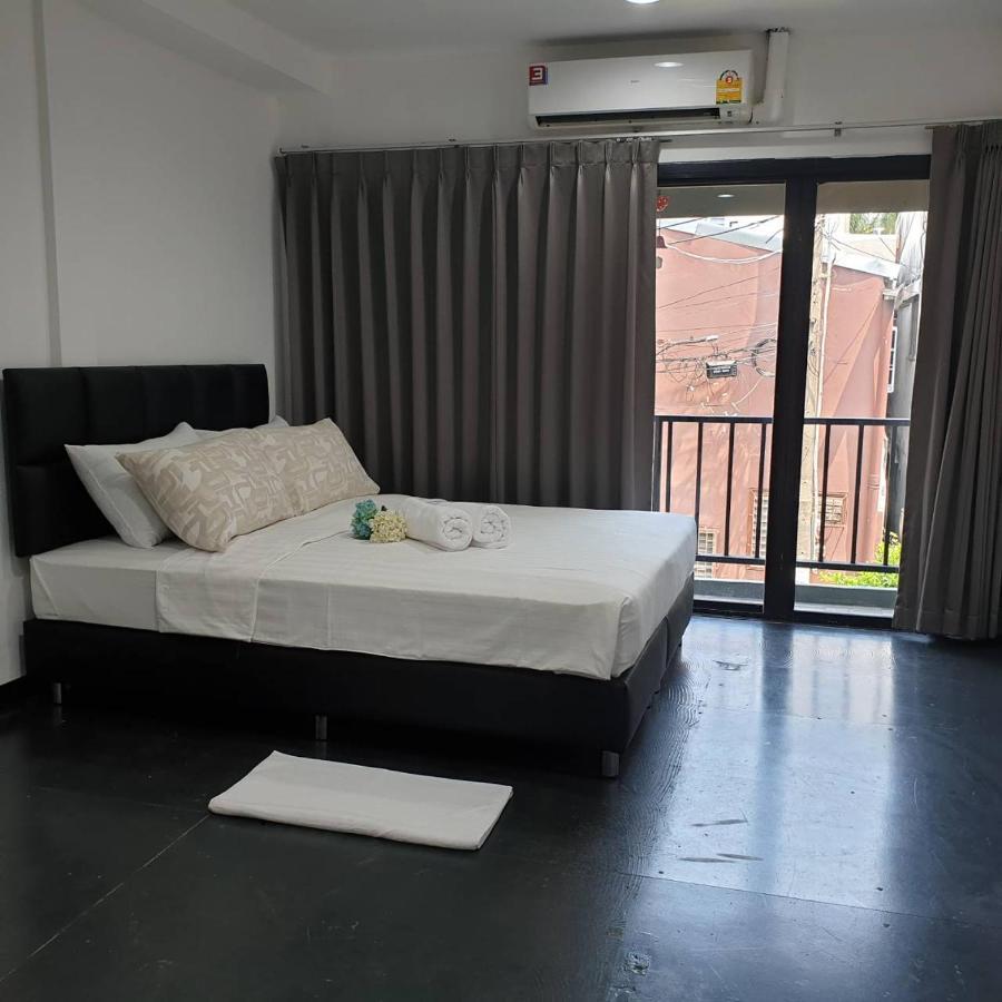 V30 Sukhumvit Hotell Bangkok Eksteriør bilde