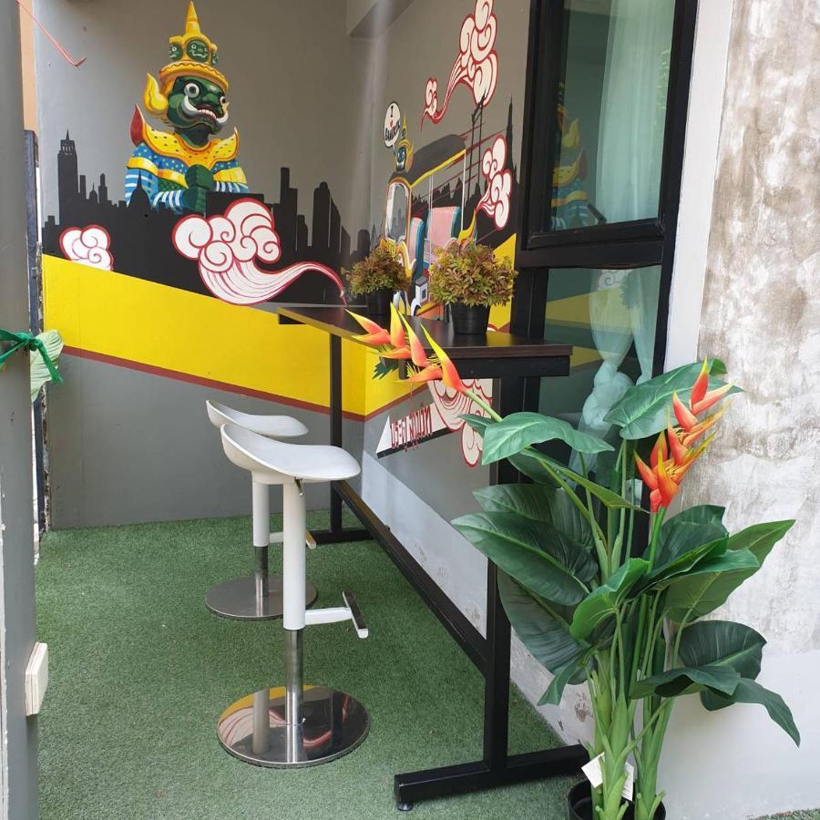 V30 Sukhumvit Hotell Bangkok Eksteriør bilde
