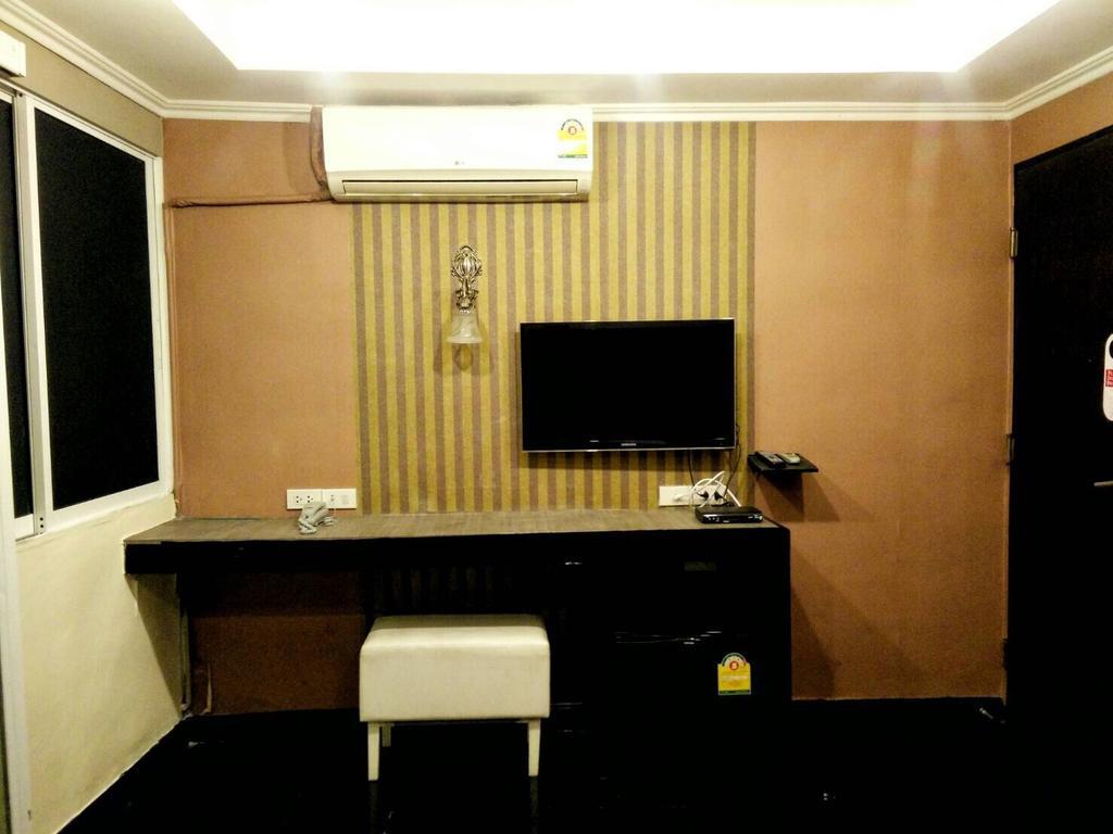 V30 Sukhumvit Hotell Bangkok Eksteriør bilde