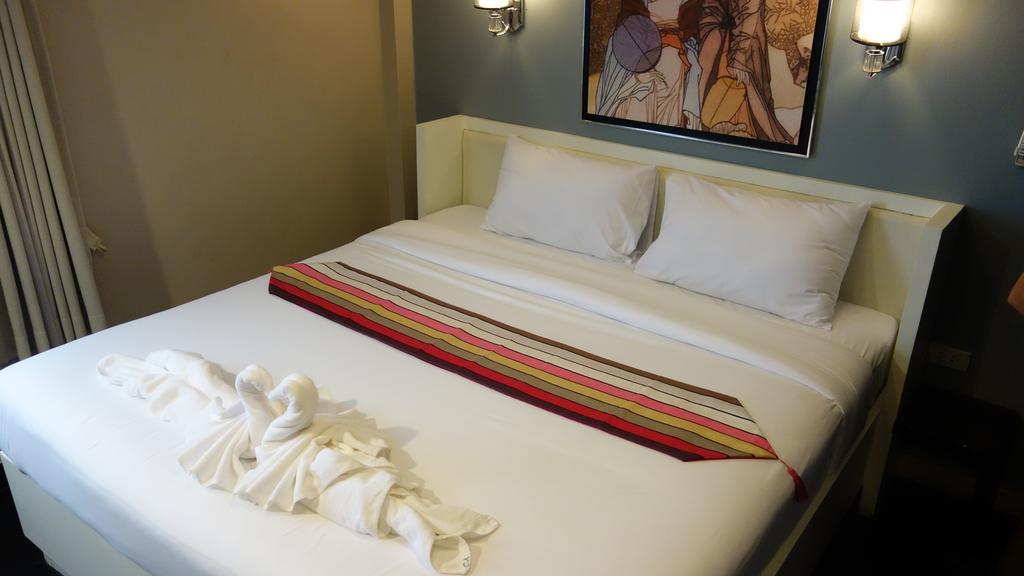 V30 Sukhumvit Hotell Bangkok Eksteriør bilde