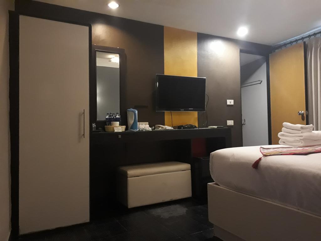 V30 Sukhumvit Hotell Bangkok Eksteriør bilde