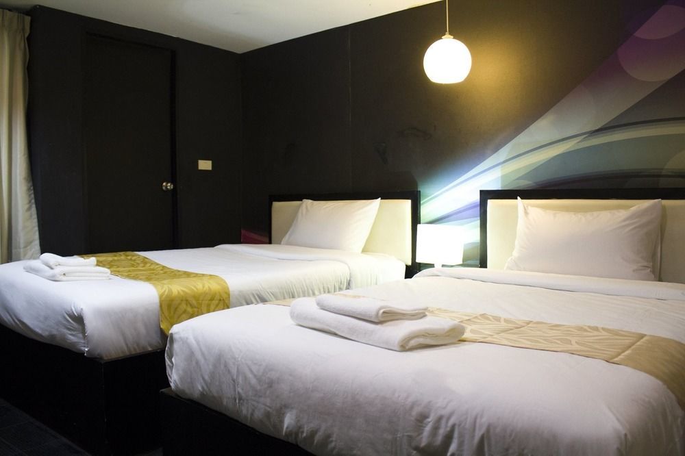 V30 Sukhumvit Hotell Bangkok Eksteriør bilde